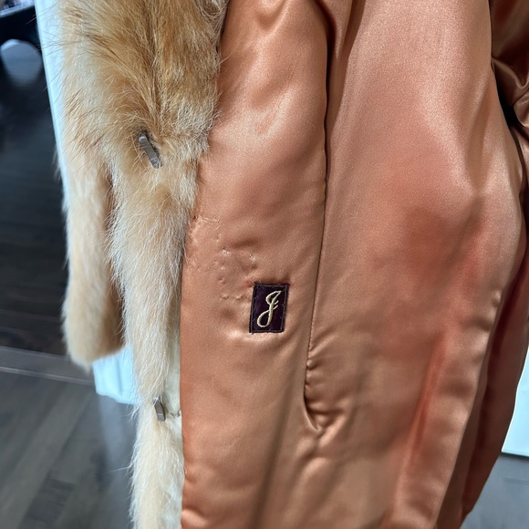 Fox fur jacket - Picture 9 of 11